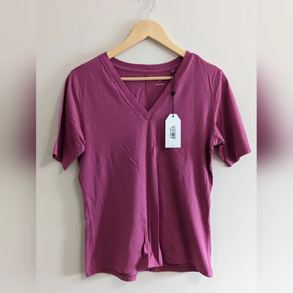 Universal Standard Maia Stovepipe Sleeve V Neck Tee - Rhubarb XS - Picture 2 of 3